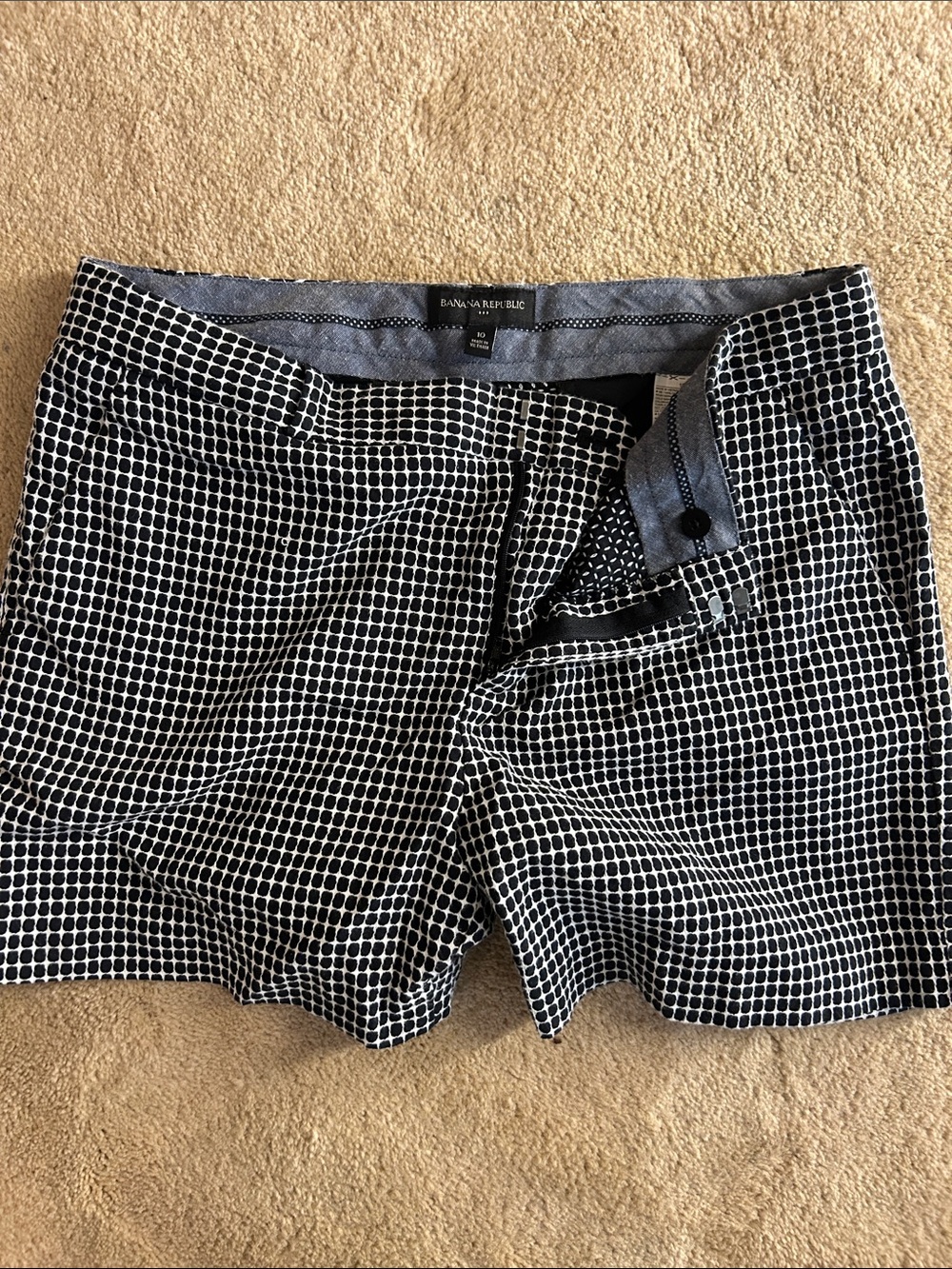 Banana Republic Black & White Grid Flat Front Women's Shorts